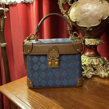 Луксозна Небето-синьо клетчатая кутия, малка квадратна чанта, дамска чанта 2023, Нов висококачествен портфейл с катарама, чанти за едно рамо, чанта Изображение