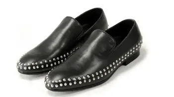 Нова мода мъжки обувки от естествена кожа без скрепителни елементи с нитове, ежедневни черни обувки за мъже, класически и официални лоферы Изображение