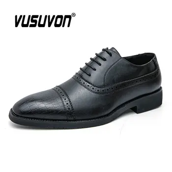Модни Оксфордские обувки Класическата ръчно изработени от спилка с остри пръсти и дантела, удобни нескользящие бизнес кафяво-черни мъжки обувки на плоска подметка Изображение